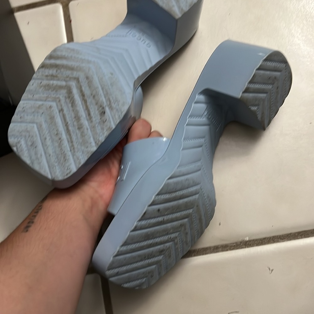 Gucci blue jelly sandals - Picture 2 of 4